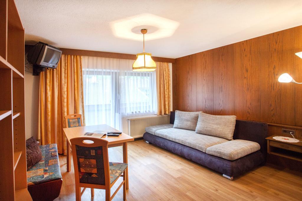 Haus Weidmannsheil Lägenhet Längenfeld Exteriör bild